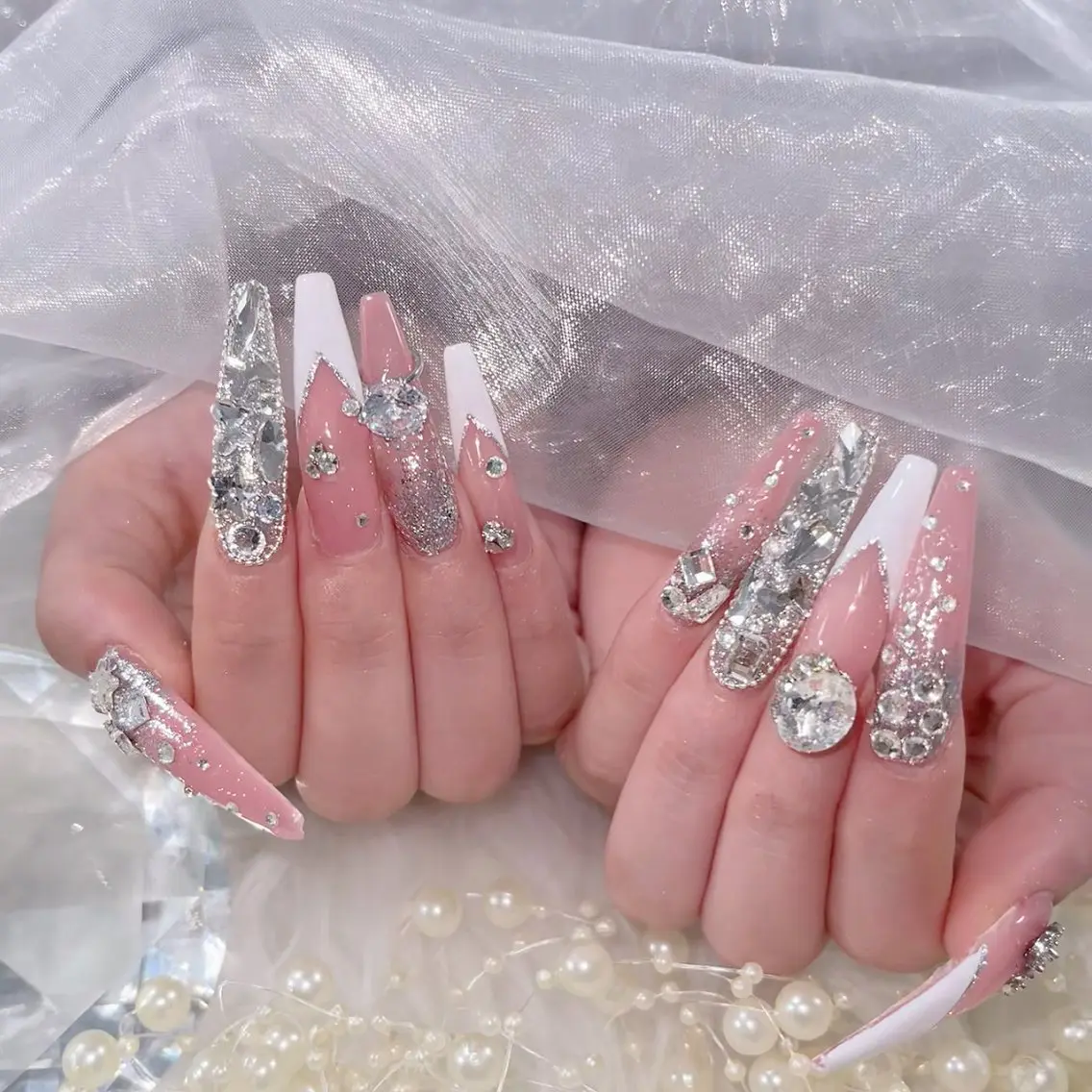 ネイル オーロラネイル 長さ出し フラッシュネイル フレンチネイル ジェルネイル ハンドネイル ハンドケア CiCi Nail Salonのネイルデザイン