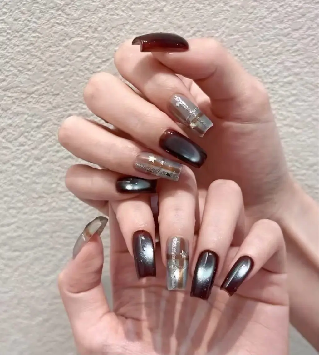 ネイル H3 Nail シロのネイルデザイン