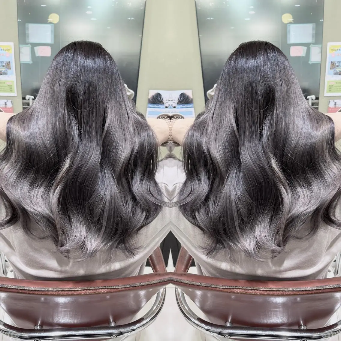 セミロング ヘアカラー Y Uのヘアスタイル