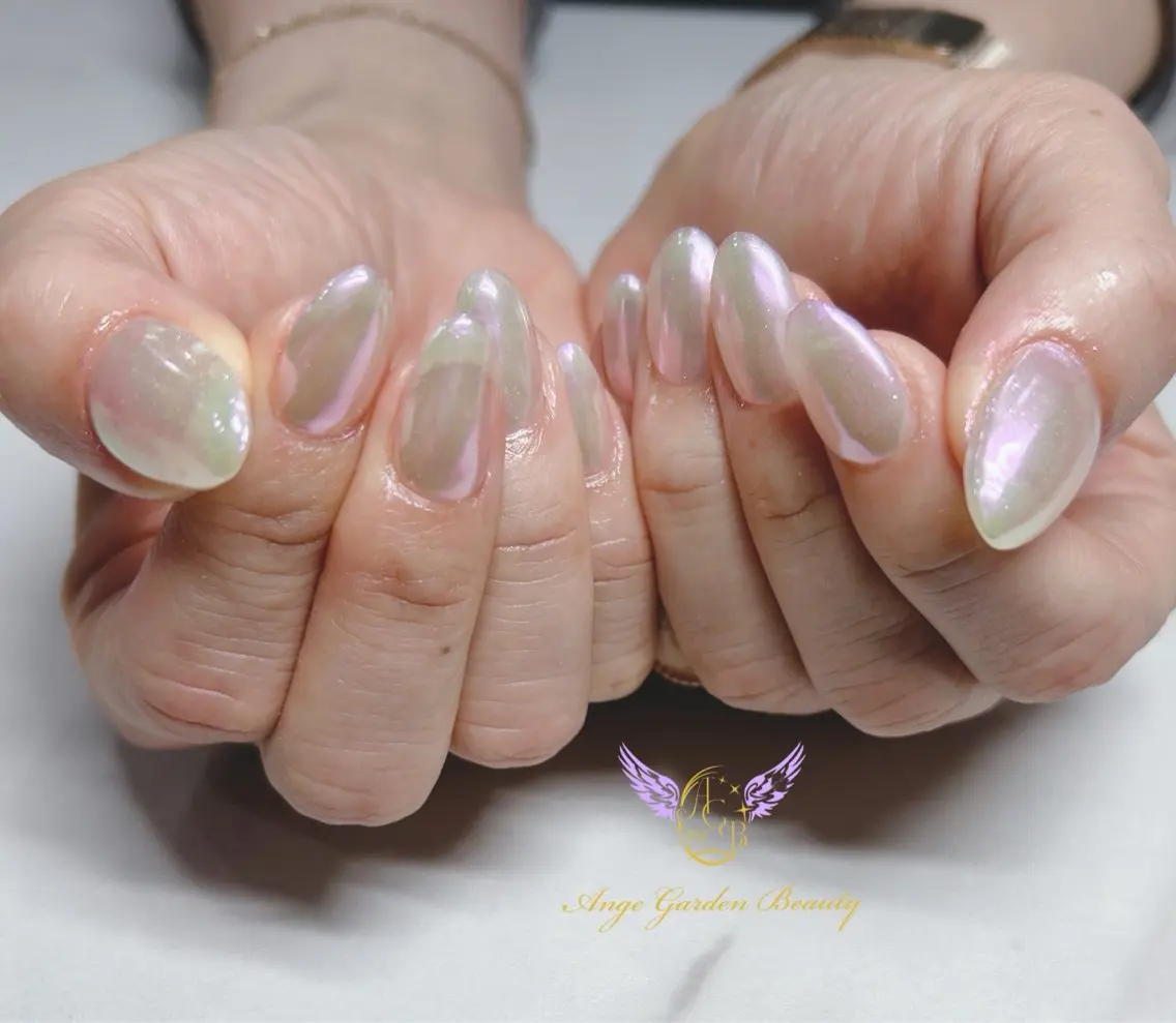 ネイル オーロラネイル ミラーネイル AngeGarden Beautymihoのネイルデザイン