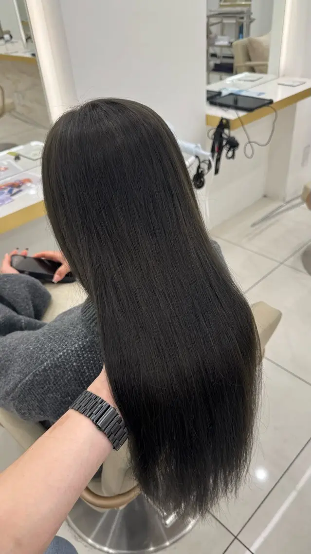 ロング カラー 三尾 拓優のヘアスタイル