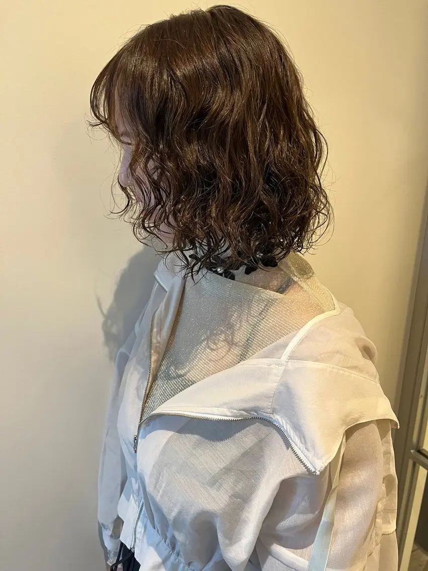 ミディアム カラー パーマ 林 和香菜のヘアスタイル