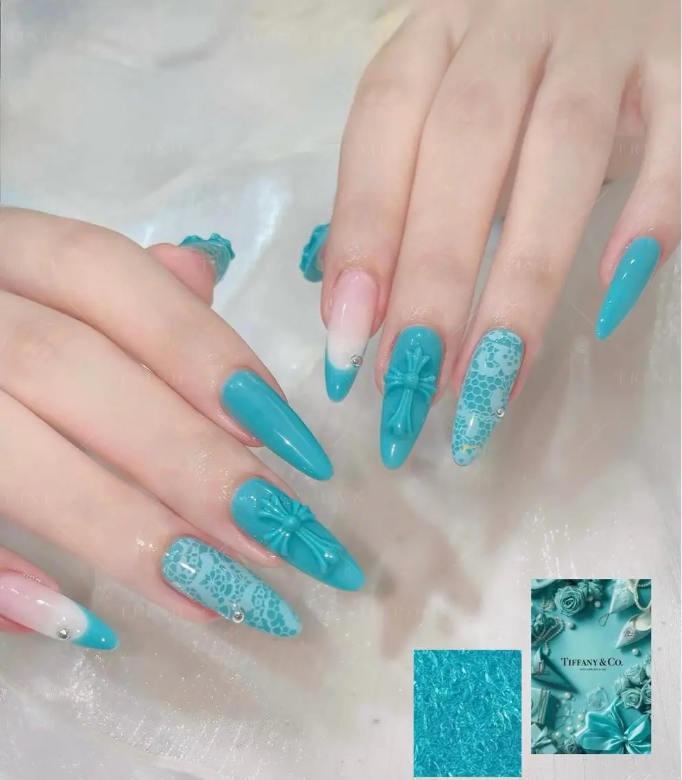 ネイル アートネイル ボルドー フレンチネイル ジェルネイル 氷ネイル・うるうるネイル ハンドネイル Julie NailSalonのネイルデザイン