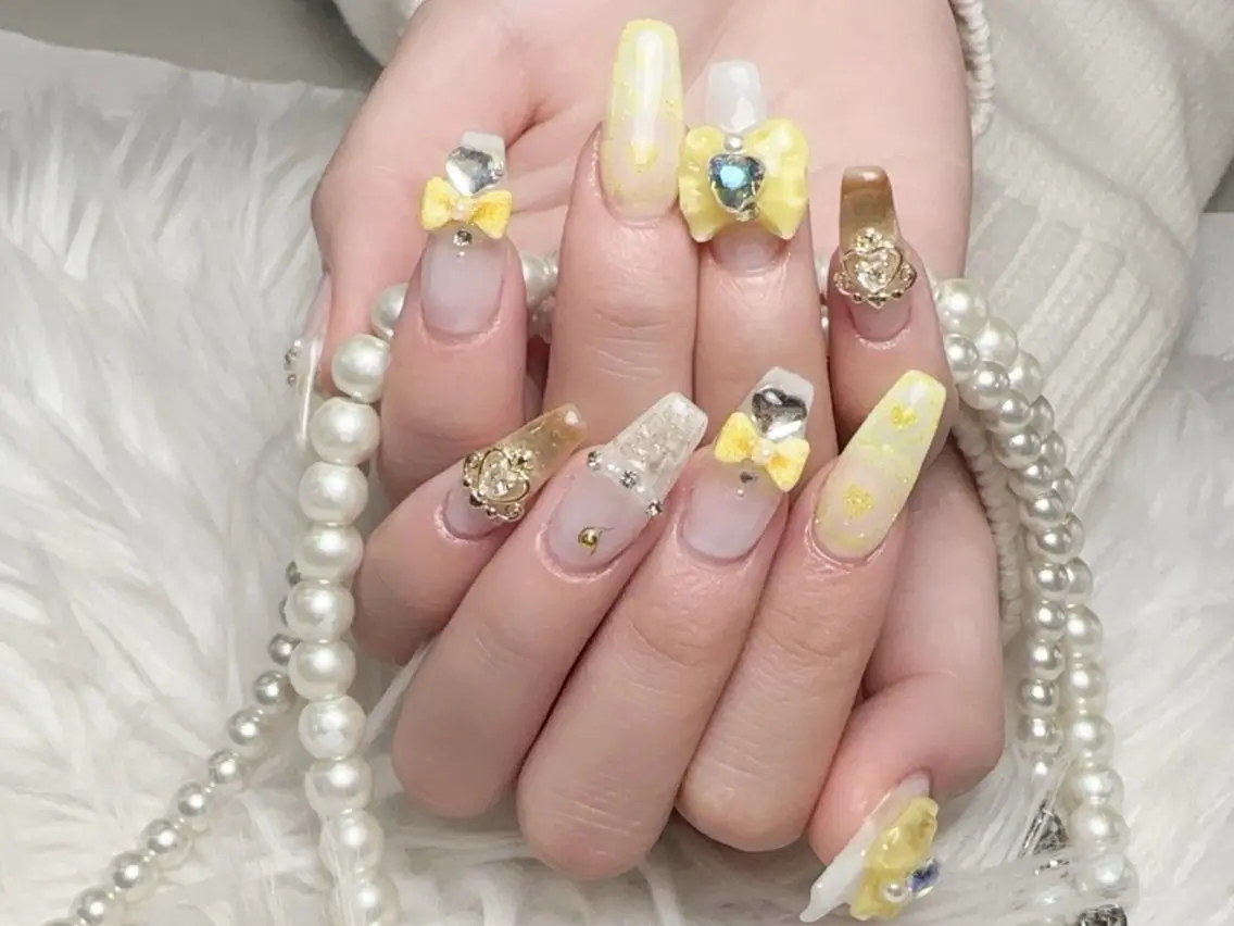 メンズ ネイル アートネイル フレンチネイル ジェルネイル キラキラネイル パラジェル ハンドネイル Bloom スカルプ専門店のネイルデザイン