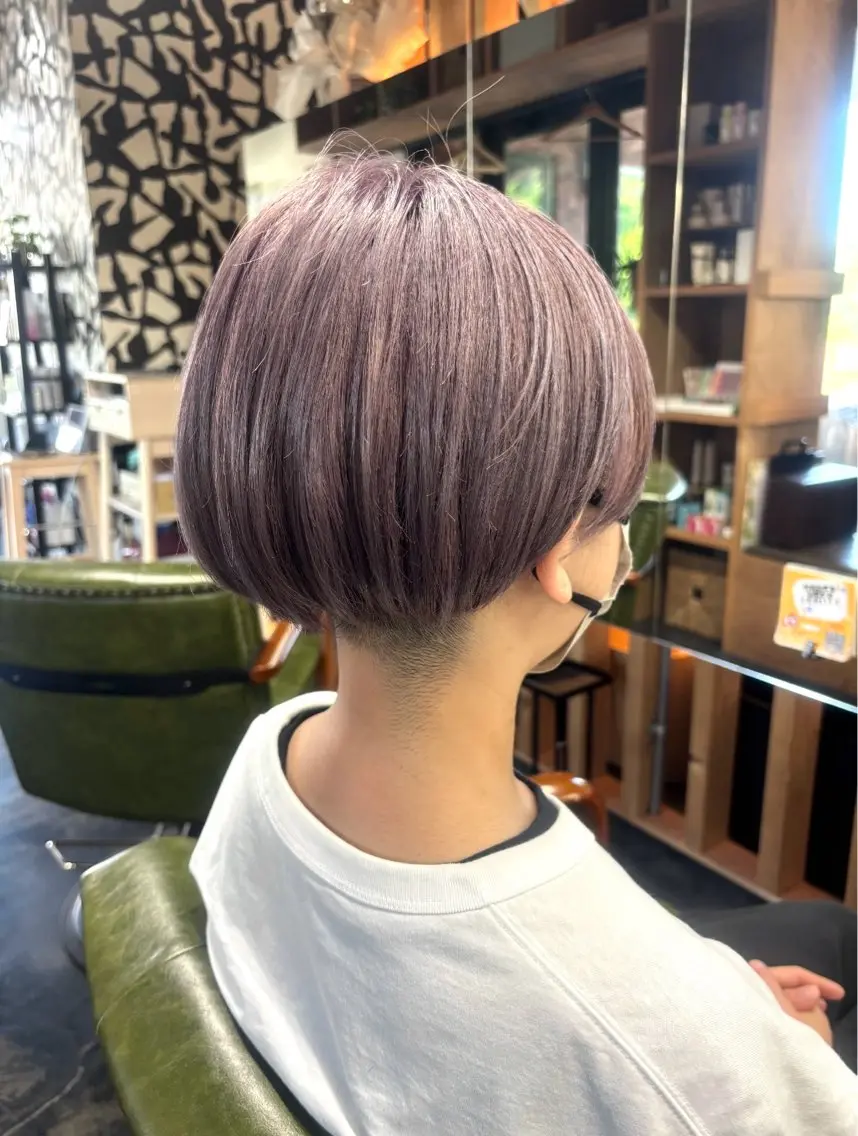 ショート カラー ヘアカラー トリートメント 岡村 莉穂のヘアスタイル