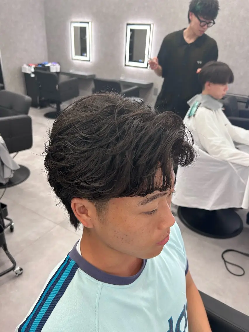 ショート カラー パーマ メンズ フェザーパーマ メンズパーマ ショートヘア カット パーマ メンズ特化 👑YUTAのヘアスタイル