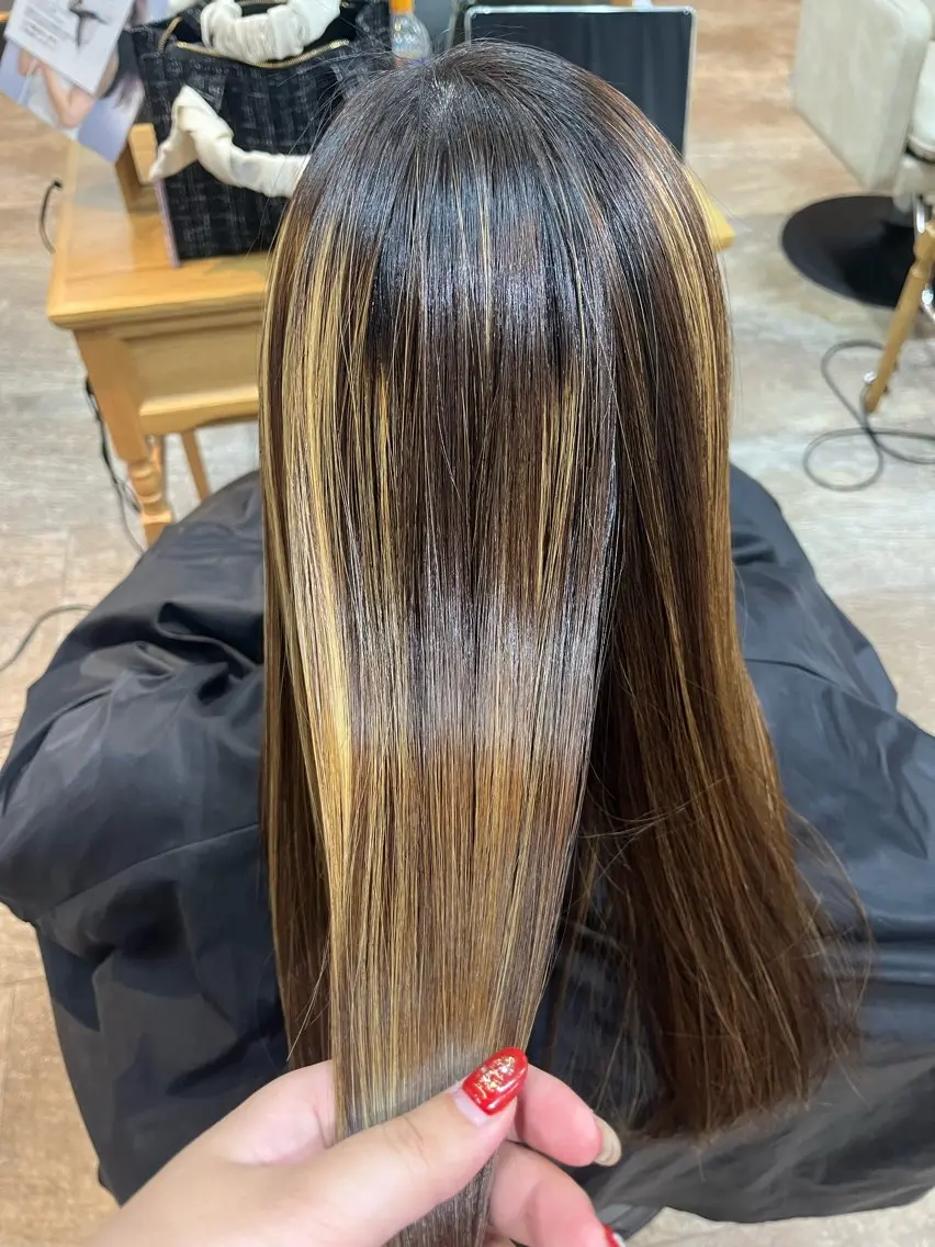 縮毛矯正⚡️カラー いいじまのヘアスタイル
