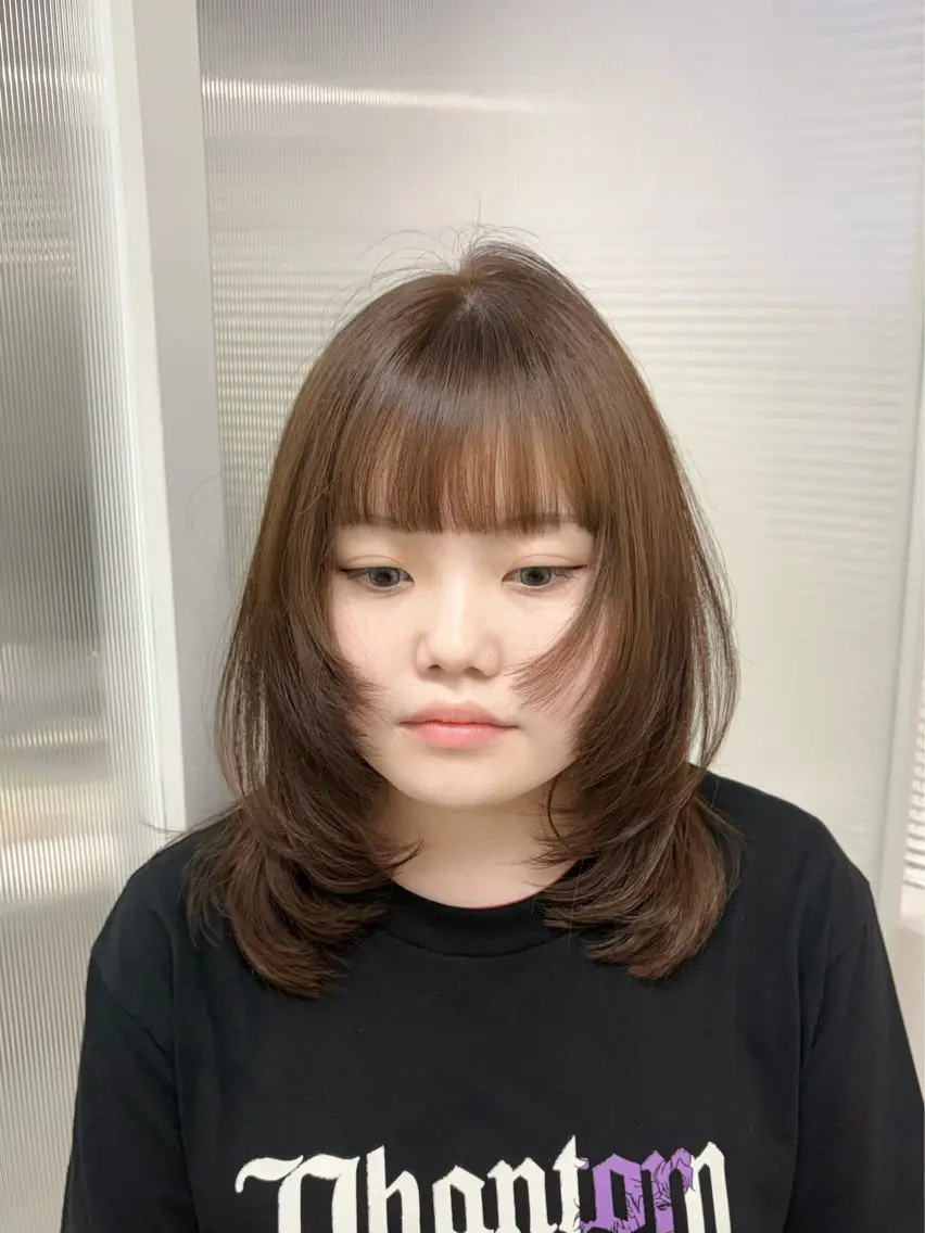 ミディアム 韓国風ヘア レイヤーカット カット ヘアカラー トリートメント 𝜗𝜚cocoro 韓国𝜗𝜚のヘアスタイル