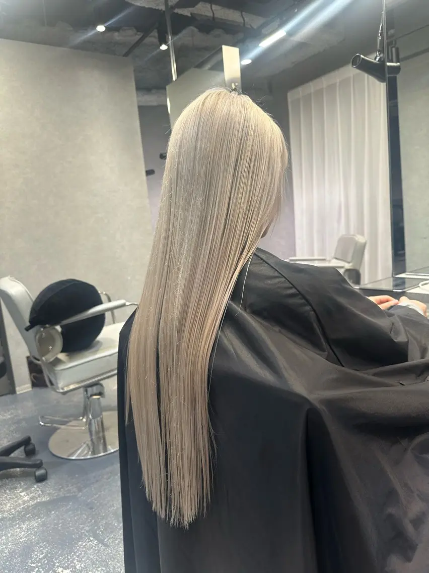 ロング カラー カット ヘアカラー トリートメント ケアブリーチ特化✨/ 艶カラー/エクステのヘアスタイル