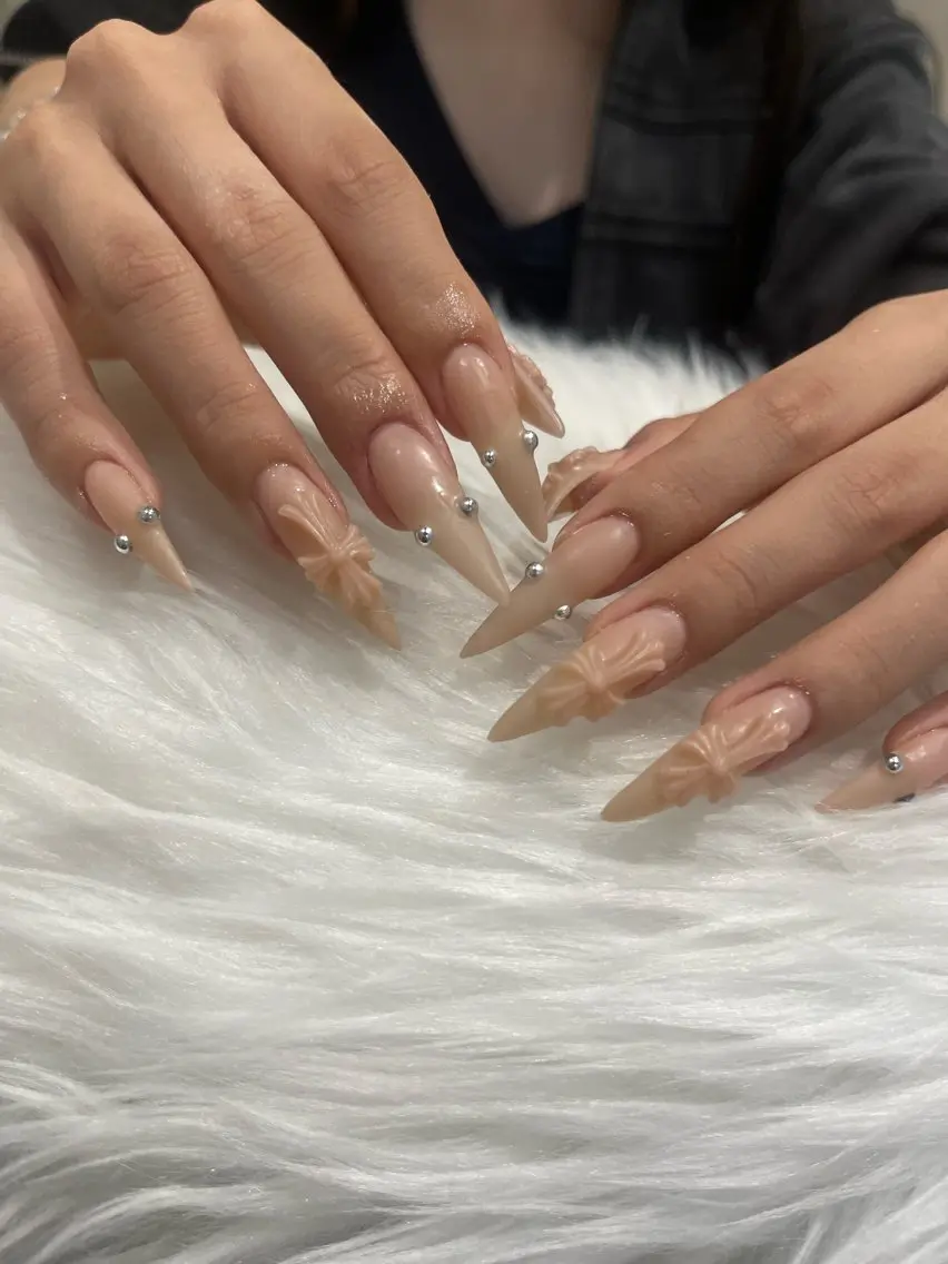 ネイル ハンドネイル 🧁fein. nana🩵のネイルデザイン