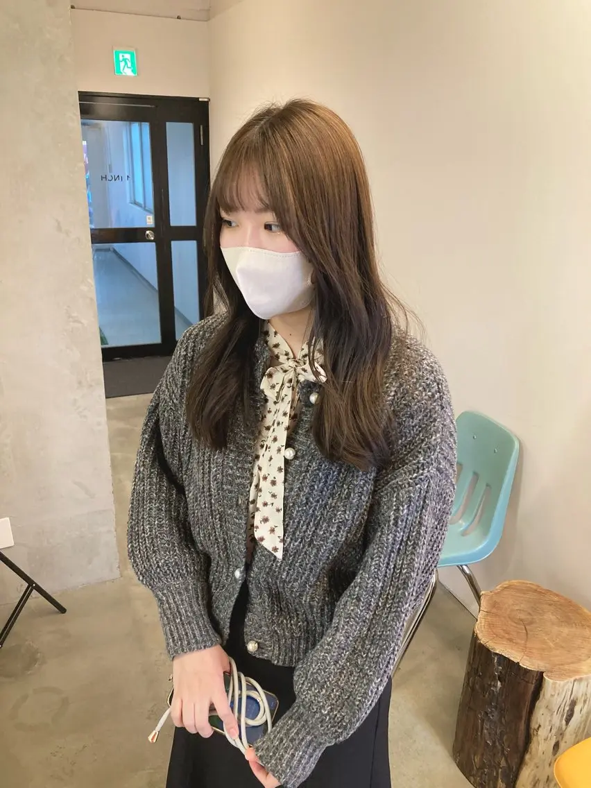 ロング カラー グレージュ ヘアカラー トリートメント 透明感カラー レイヤー亀井唯登のヘアスタイル