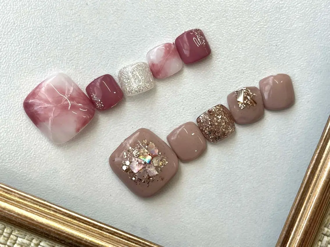 ネイル フットネイル Regene ARAKIのネイルデザイン
