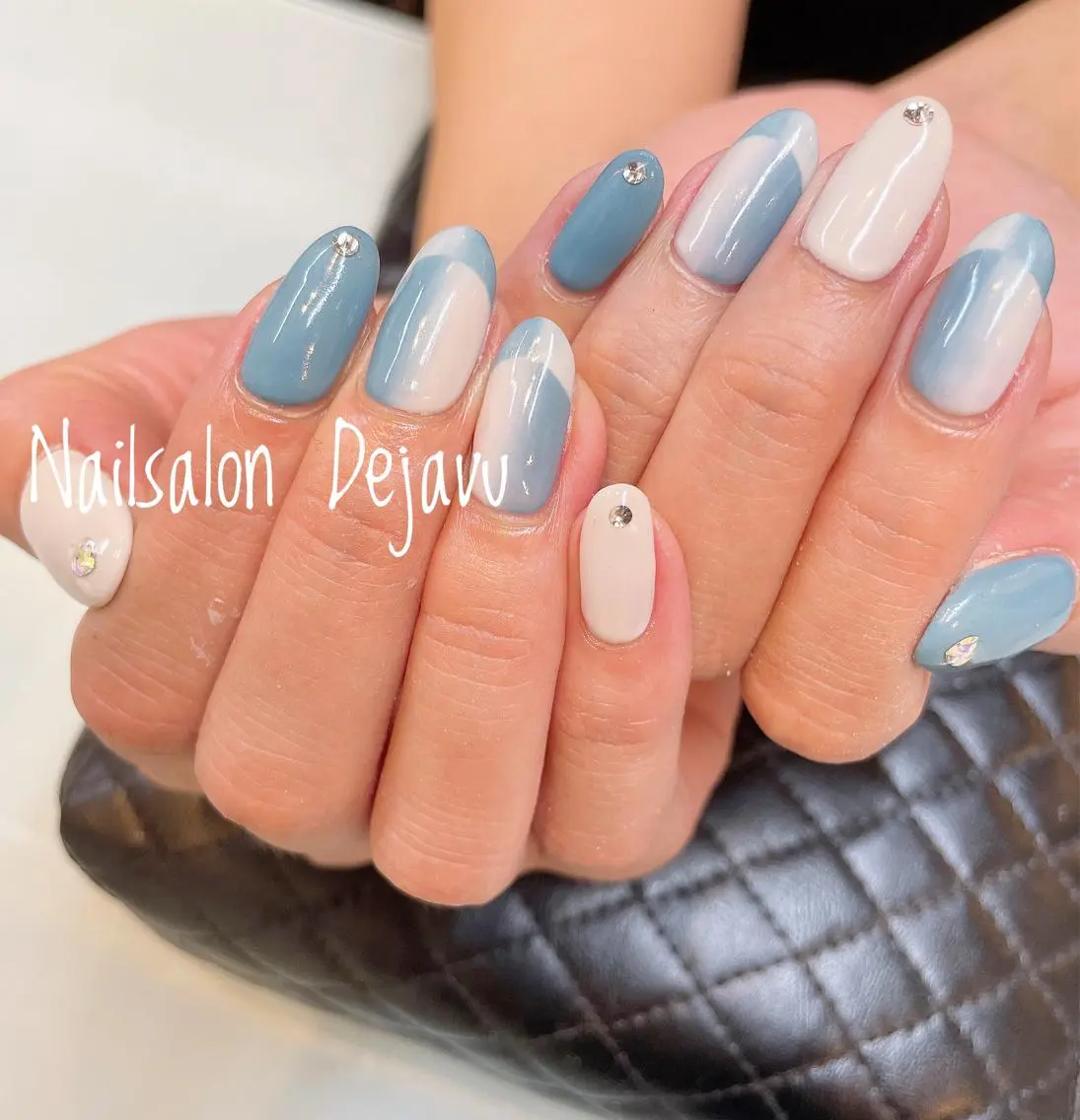 ネイル アートネイル フレンチネイル ジェルネイル グラデーション オンブレフレンチ Nail salon Dejavu 🌿のネイルデザイン