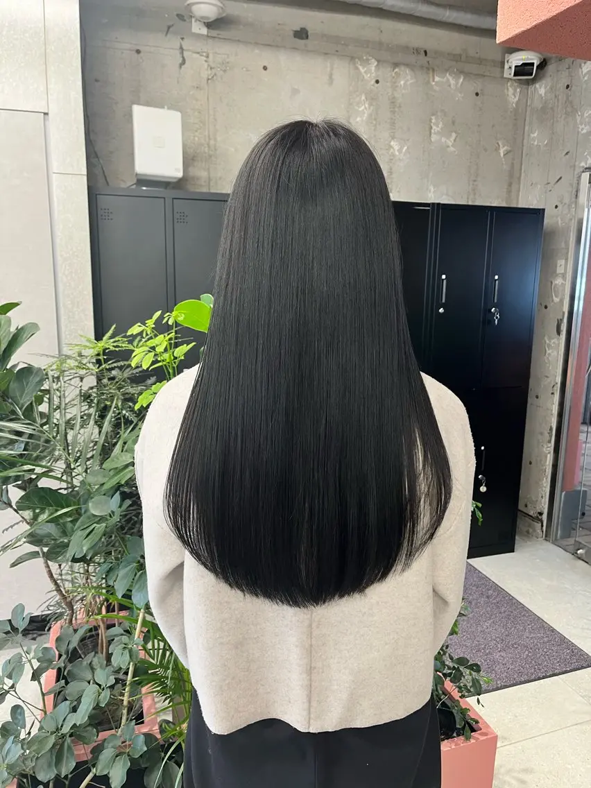 【梅雨時期に☂️】縮毛矯正+カット+トリートメントの写真