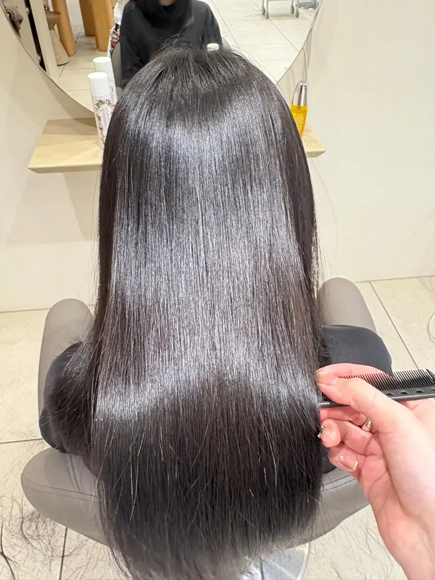 ロング カラー パーマ 髪質改善 ストレートパーマ 縮毛矯正 トリートメント 似合わせカットカラー りおなのヘアスタイル
