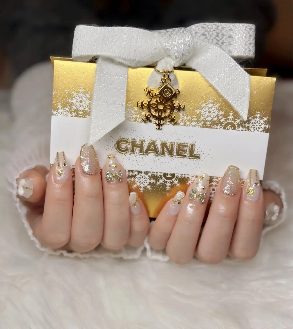 ネイル ゴールド ハンドネイル Nail Salon macherieのネイルデザイン