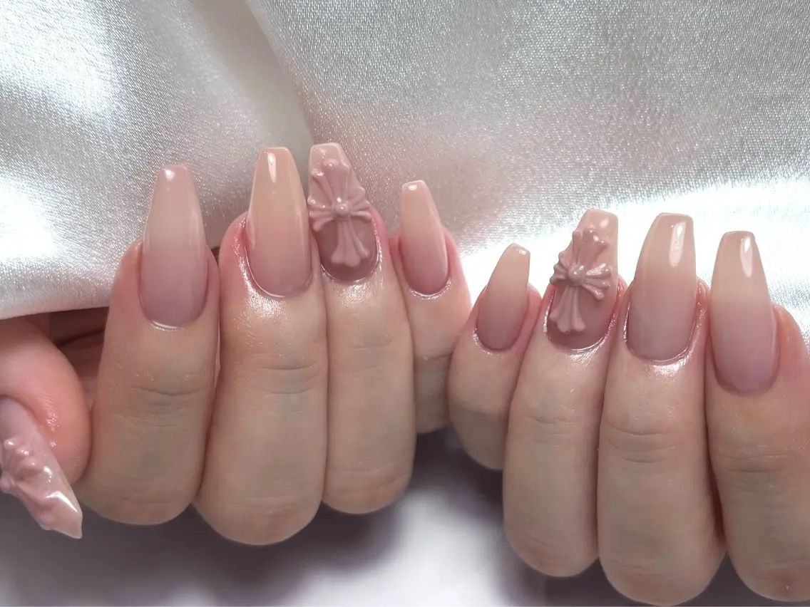 セミロング ハンドネイル Nailsalon Puttiのネイルデザイン
