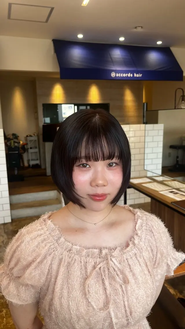 ショート カラー ピンクカラー パープルカラー 坂下 かのんのヘアスタイル
