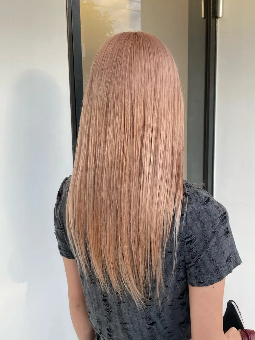 ロング カラー ブリーチ ヘアカラー 高木 玲奈のヘアスタイル