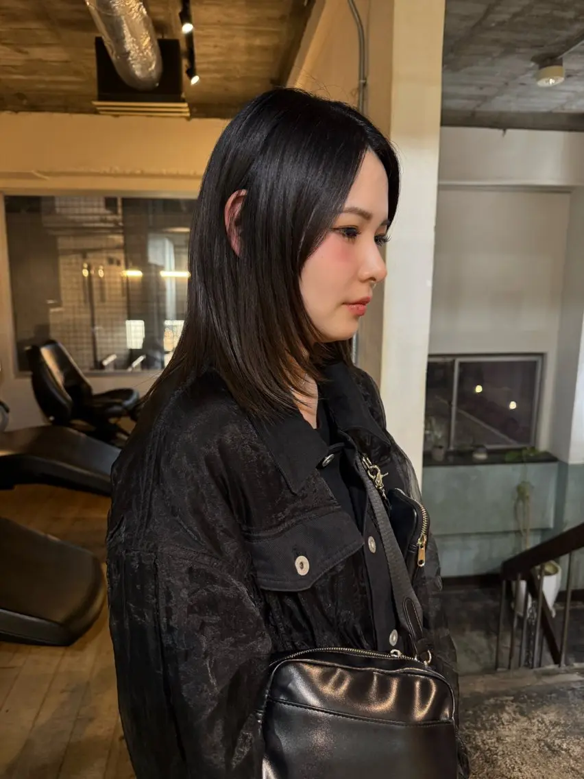 ミディアム 似合わせカット カット 透明感カラー / レイヤー / Meiのヘアスタイル