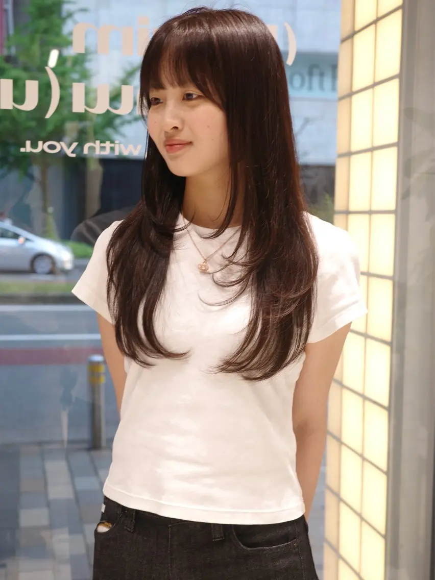ロング カット ヘアカラー (𝐡)𝐰𝐢𝐦 𝐲𝐮𝐧𝐚のヘアスタイル