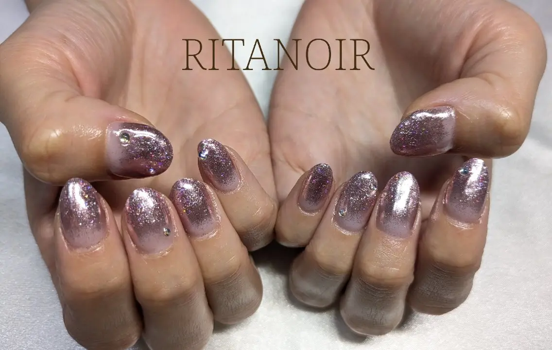 ネイル ジェルネイル グラデーション キラキラネイル ラメ(グリッター) ミラーネイル RITA NOIRのネイルデザイン