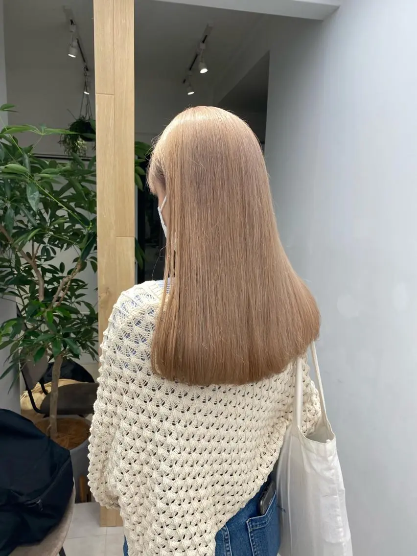 【ブリーチリタッチ2cm以内のメンテナンスに🗣️】カット+ダブルカラー(ケアブリーチ)+コンポジオトリートメントの写真