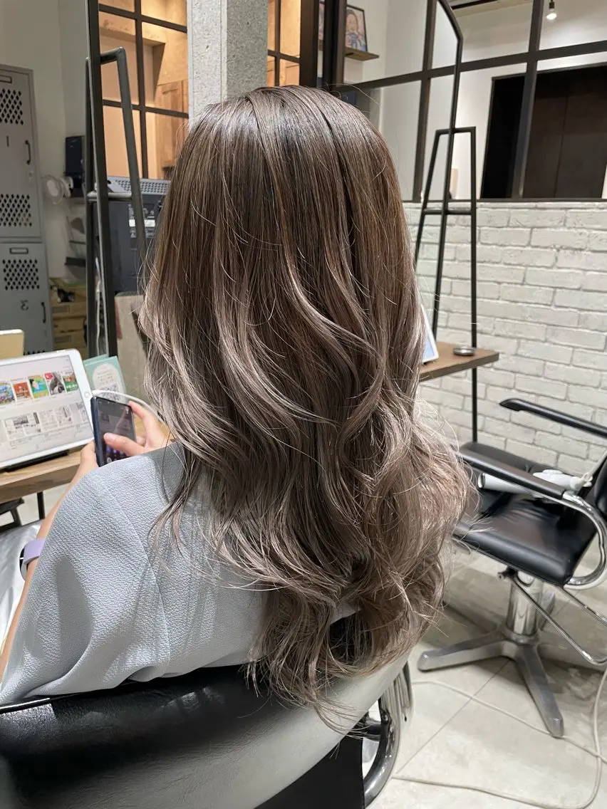 ロング レイヤーカット ヘアカラー バレイヤージュ/ 髪質改善/渡邉悟🌱のヘアスタイル