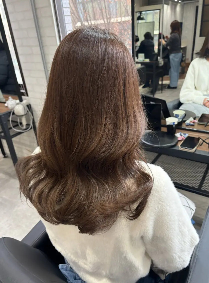 セミロング カラー ヘアアレンジ カット ヘアカラー トリートメント kei🤎ベージュ /透明感カラー/博多のヘアスタイル