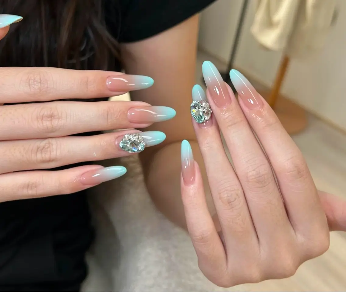 ネイル ハンドネイル H3 Nail Miniのネイルデザイン