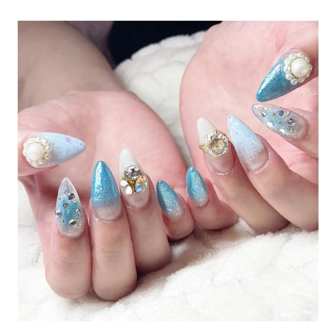 ネイル アートネイル ブルー チークネイル 長さ出し ジェルネイル ハンドネイル LaLa Peach 福岡のマツエク・マツパデザイン