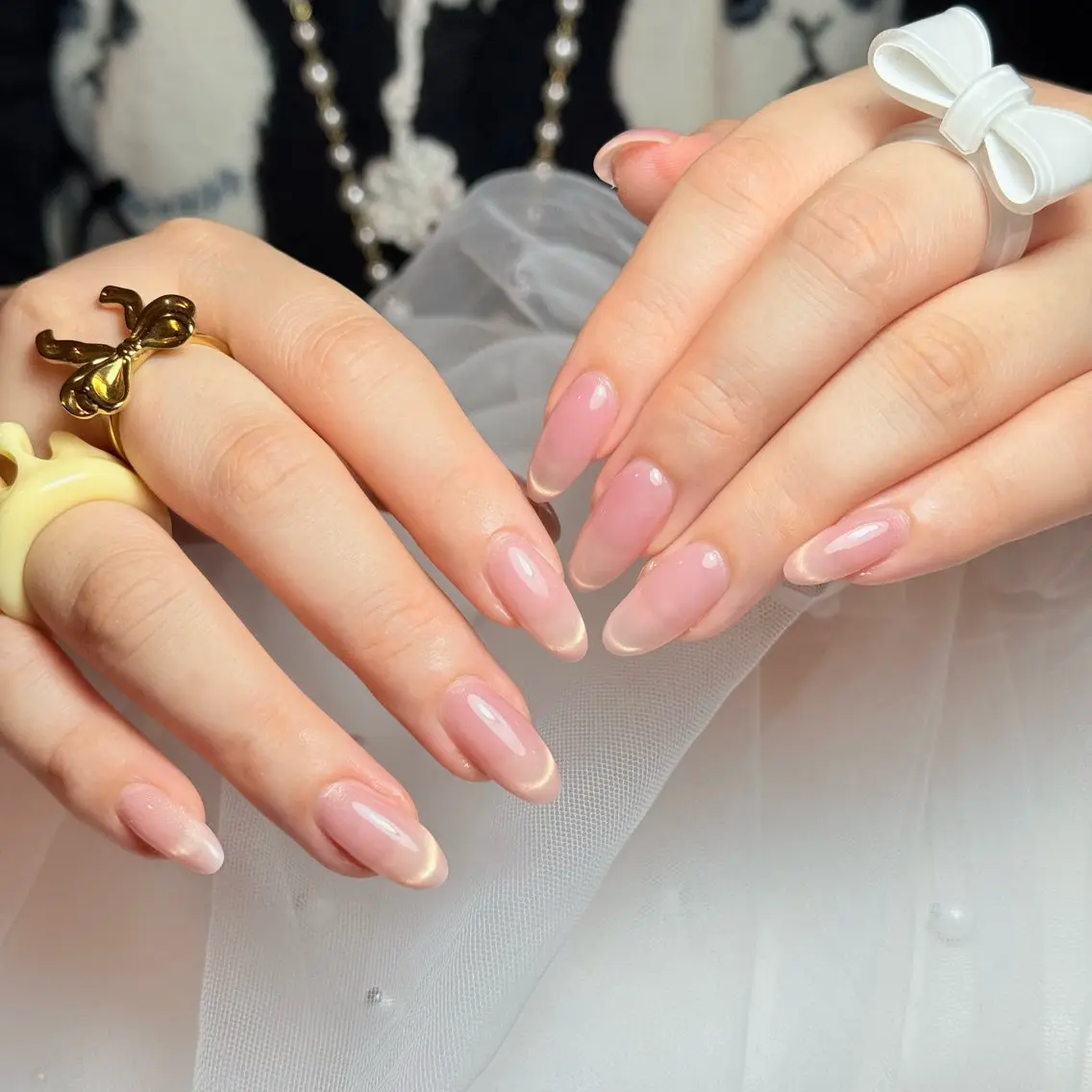 ネイル チークネイル フレンチネイル グラデーション キラキラネイル 韓国ネイル ハンドネイル Risa_ Nailのネイルデザイン