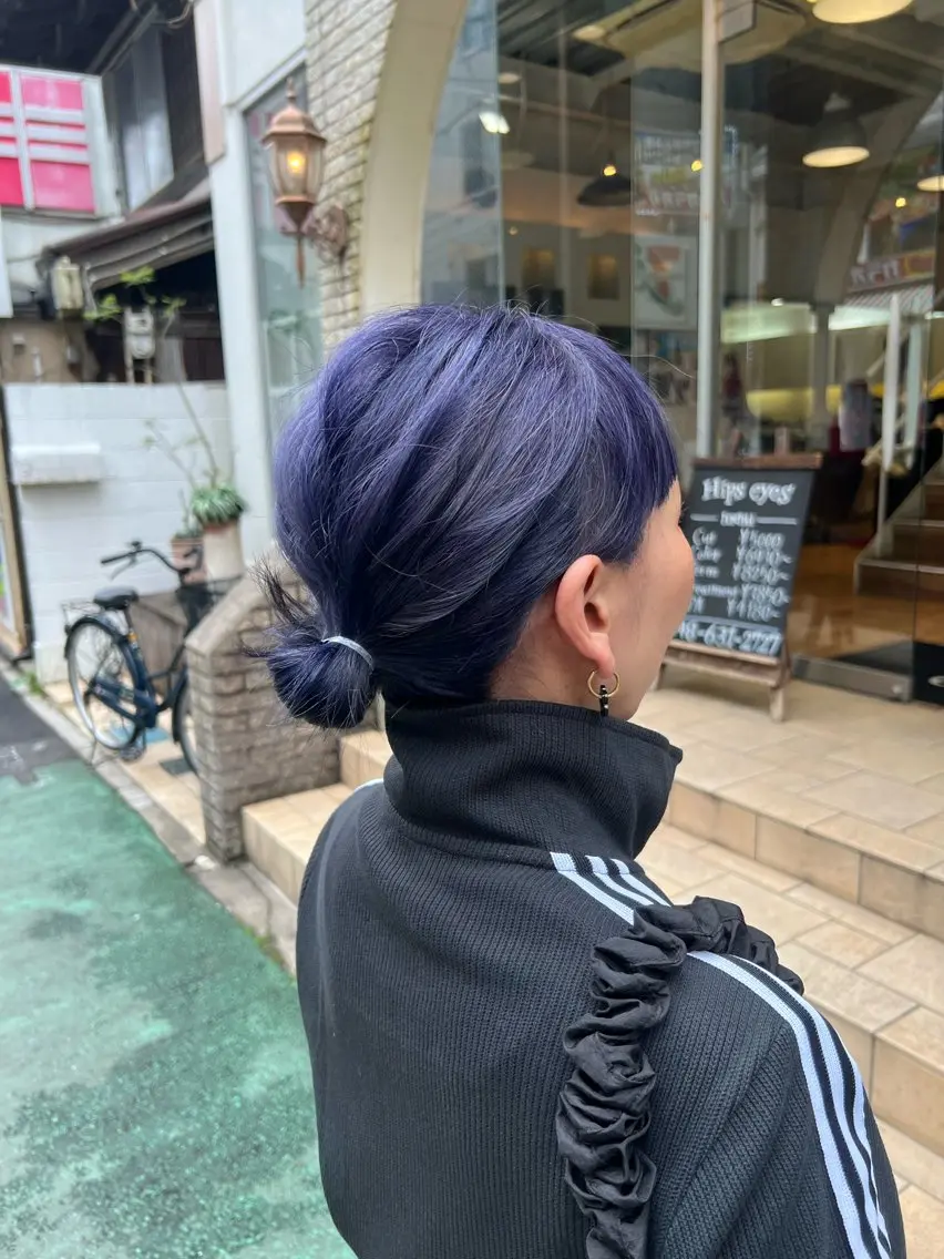 カラー ブルーカラー シルバー ヘアカラー トリートメント インナーカラー♡ Nanakoのヘアスタイル