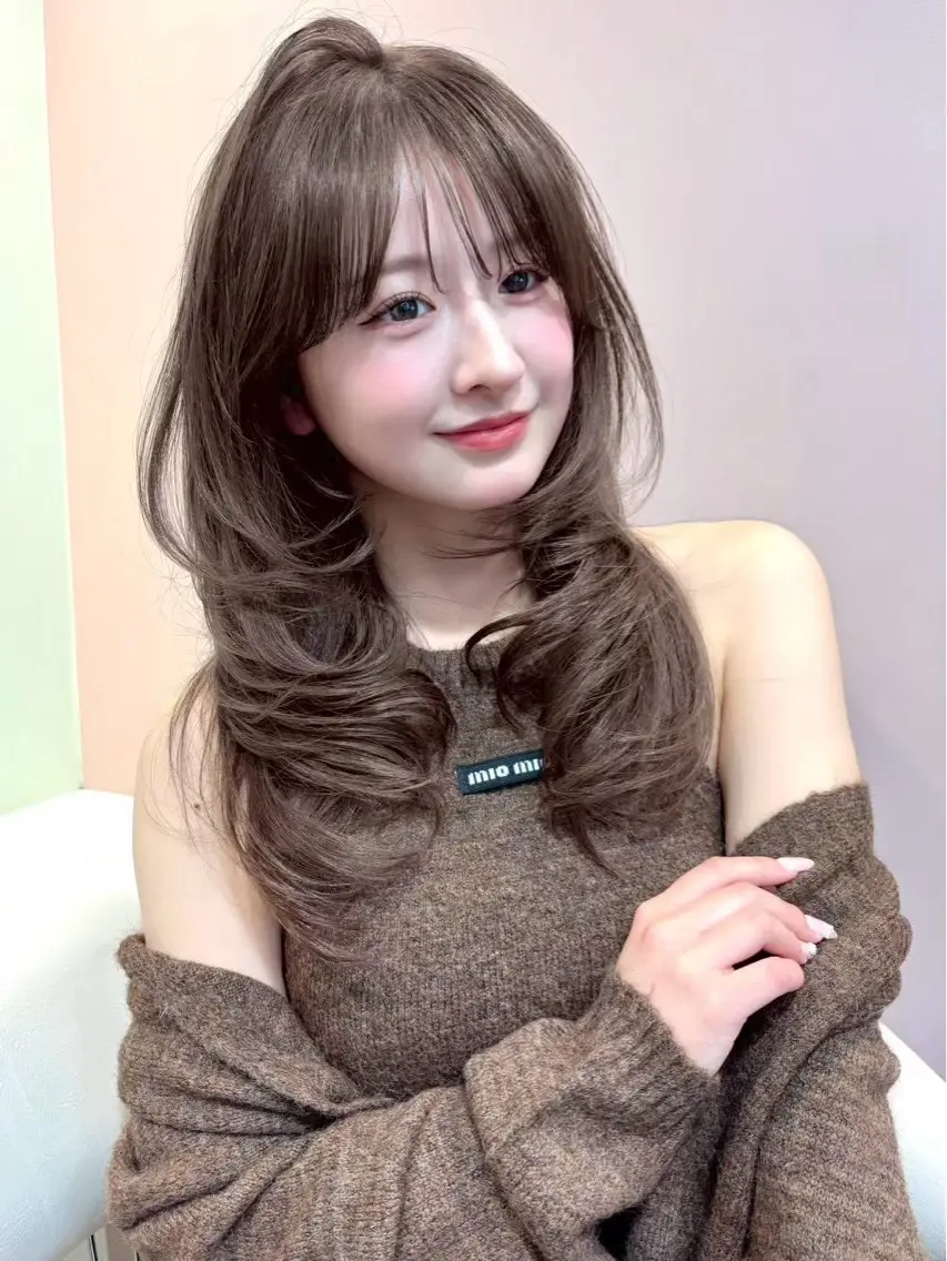 セミロング カラー ヘアアレンジ カット ヘアカラー トリートメント 髪質改善/透明感 カラー/吉田光佑のヘアスタイル