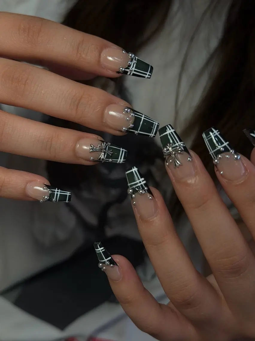 ネイル クリアネイル ジェルネイル 韓国ネイル ロングネイル 持ち込み ハンドネイル CoMo Nailのネイルデザイン