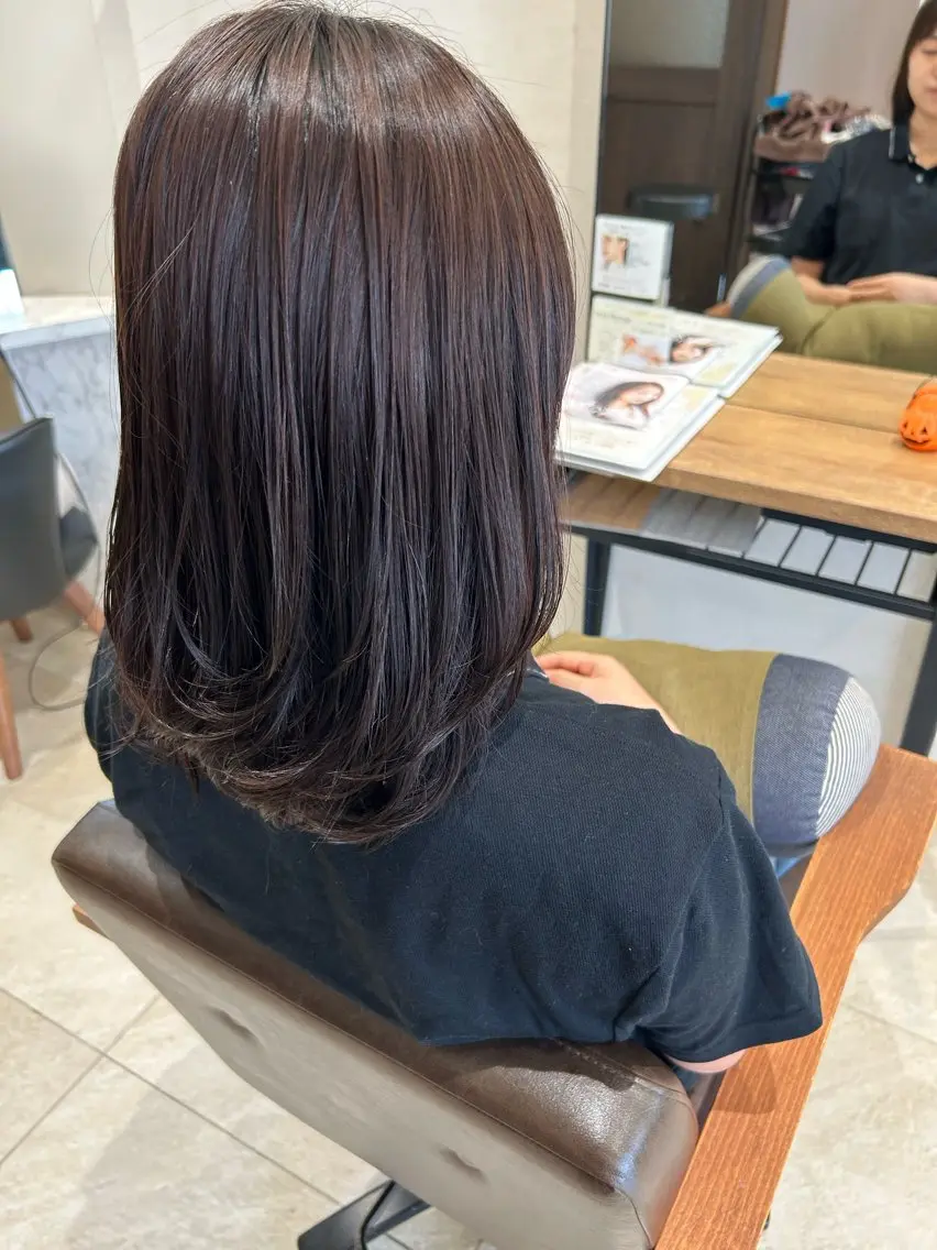 ミディアム ミディアムレイヤー レイヤーカット 横田 まおのヘアスタイル