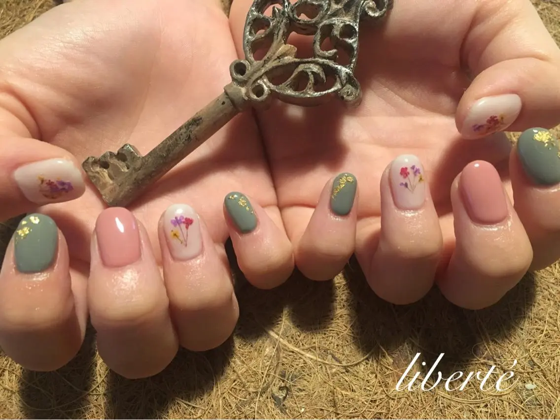 ネイル liberté (リベルテ)のネイルデザイン
