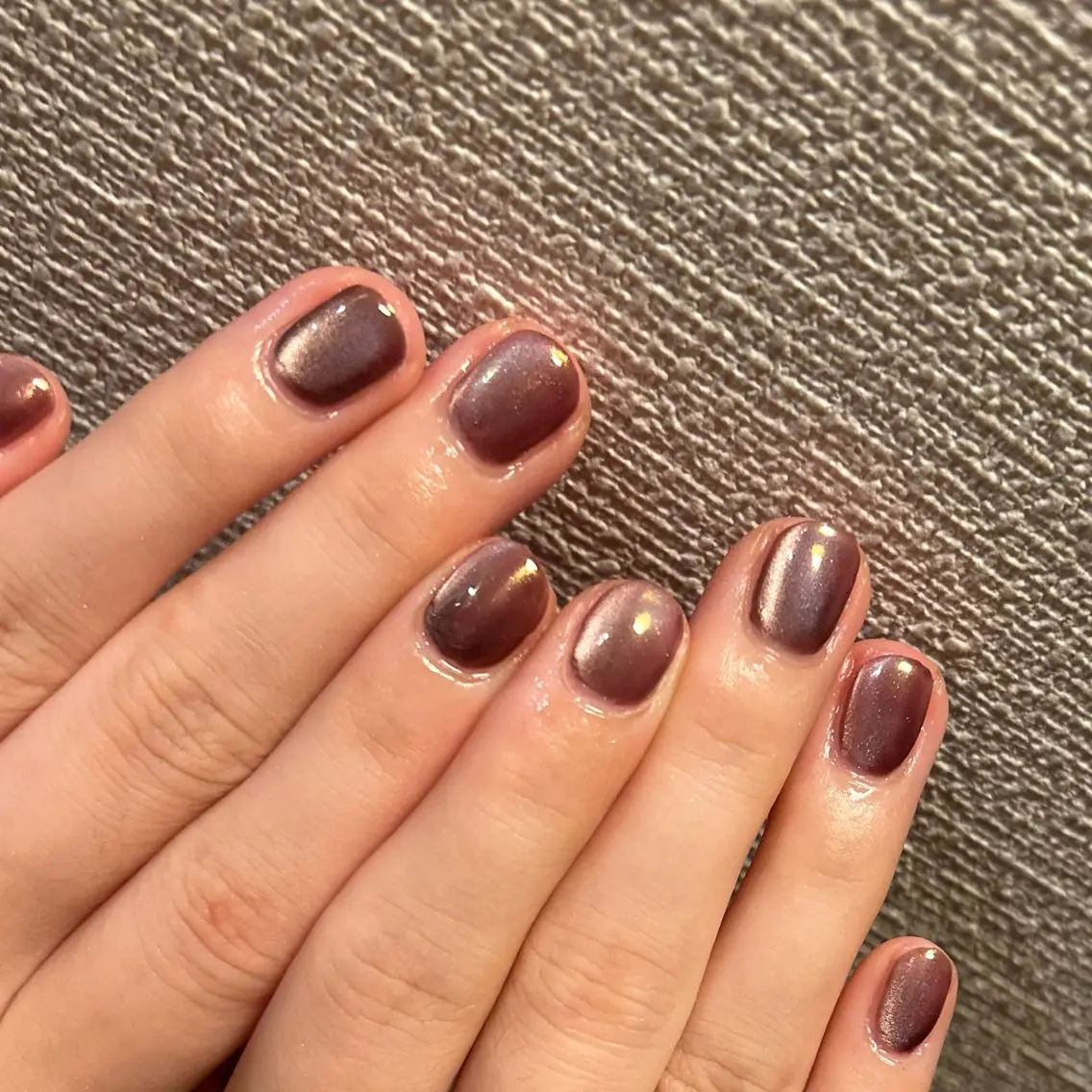 ネイル オーロラネイル nailsalon magentaのネイルデザイン