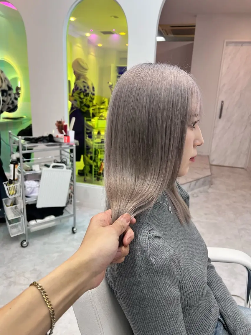 ロング カラー ダブルカラー カット ヘアカラー トリートメント 🌿海山龍馬🌿前髪 /顔まわり/レイヤーのヘアスタイル