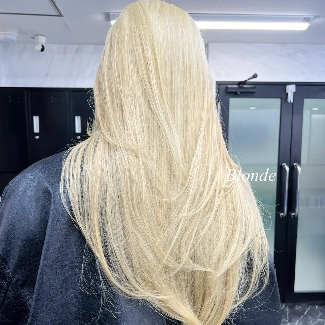 ロング カラー シールエクステ ハイトーンカラー エクステ ヘアカラー シールエクステ特化 ハイトーン、NANAのヘアスタイル
