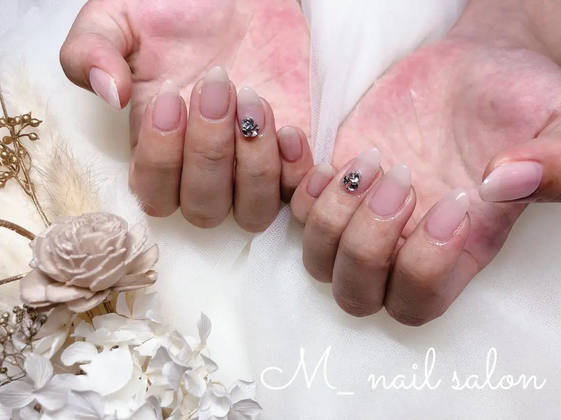 ネイル ワンカラーネイル M_ nail salonのネイルデザイン