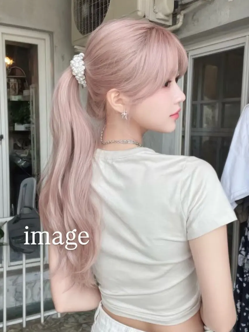 カラー sona/ カラーリスト🪽🤍のヘアスタイル