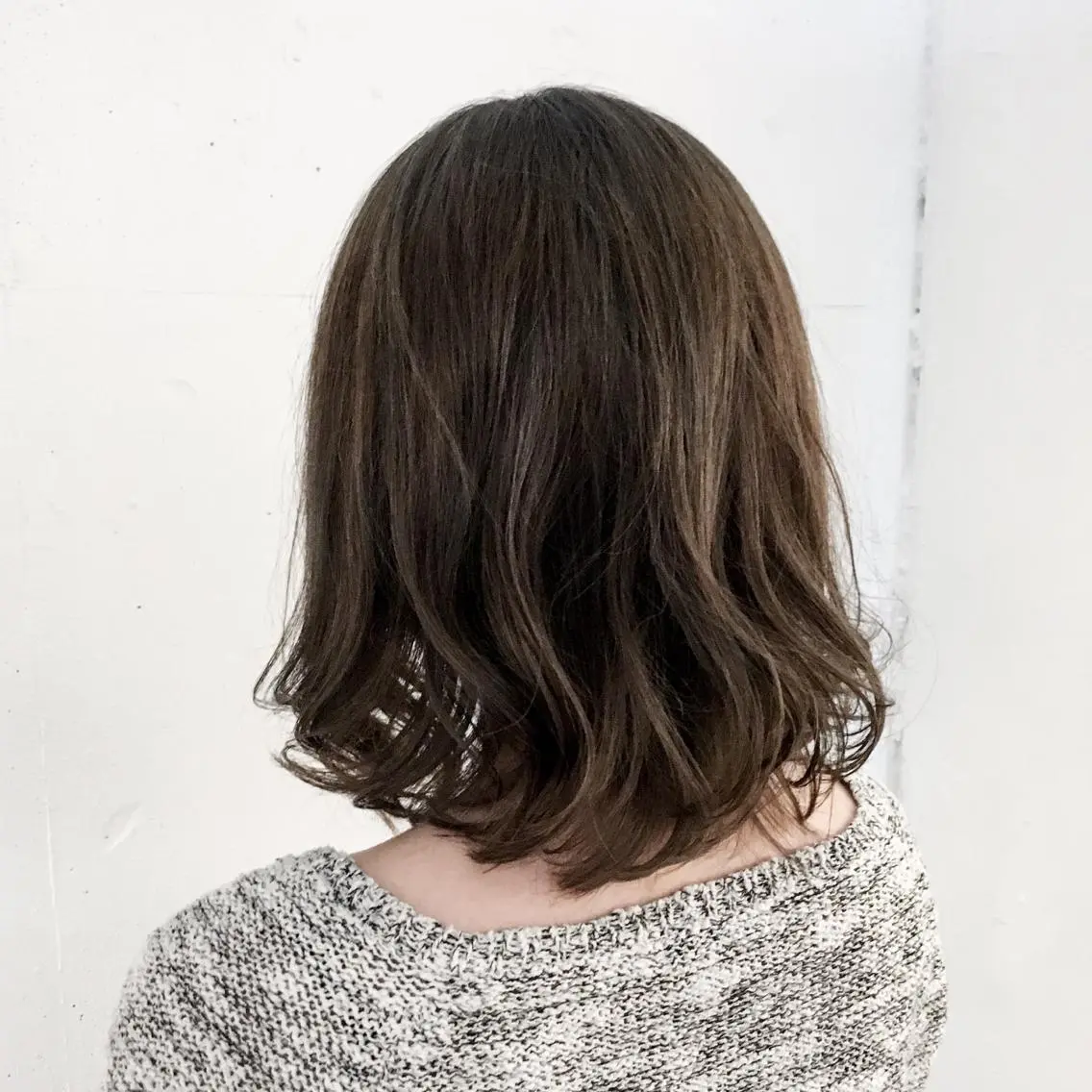 ミディアム カラー ヘアカラー トミタ アツシのヘアスタイル
