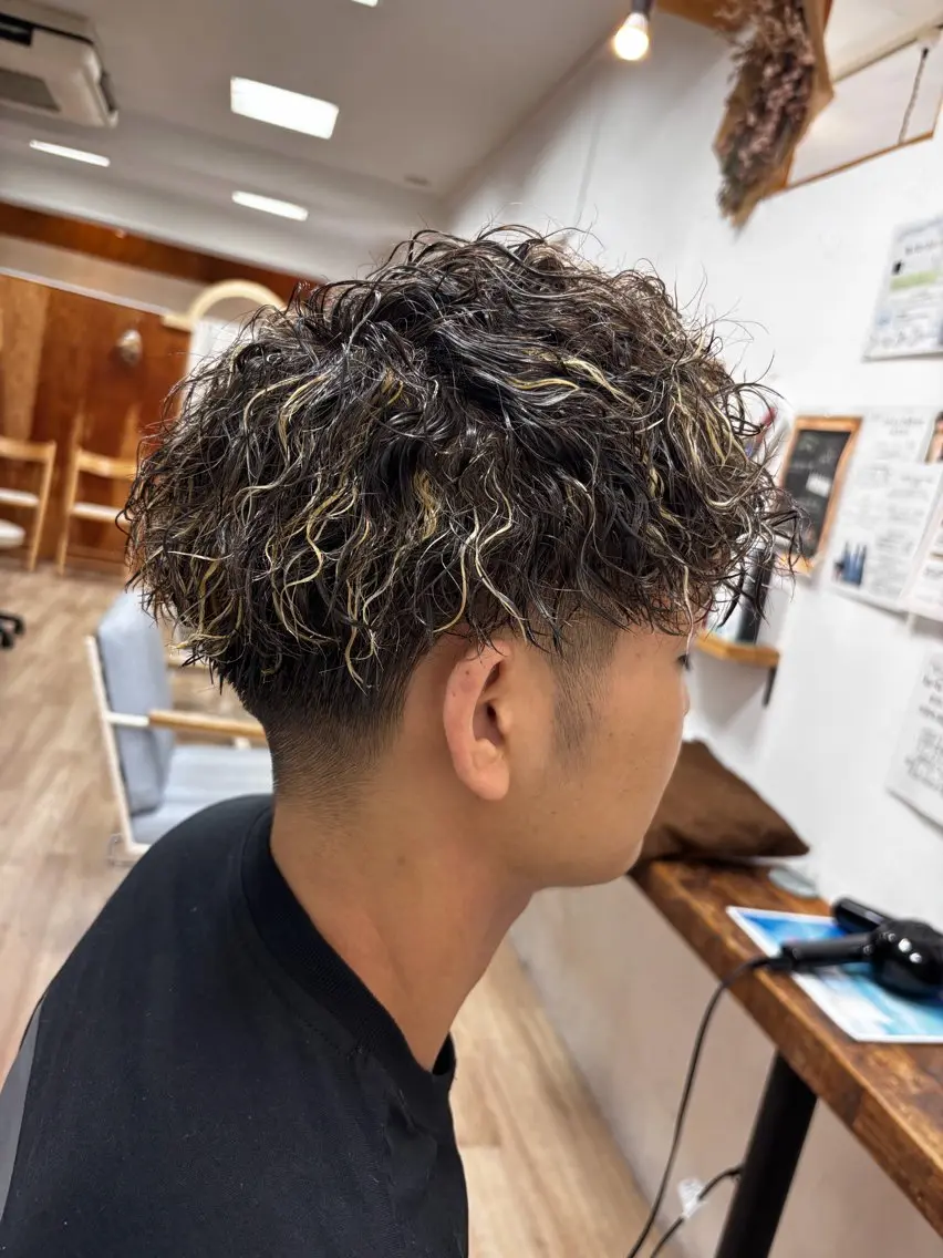 ショート カラー パーマ メンズ カット パーマ ヘアセット 似合わせ×店長 🍋Raimu🍋のヘアスタイル