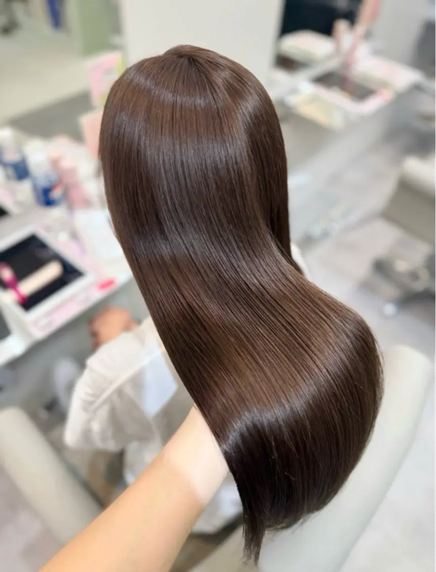カラー 🪷ストレート💫 ダメージレスカラーのヘアスタイル