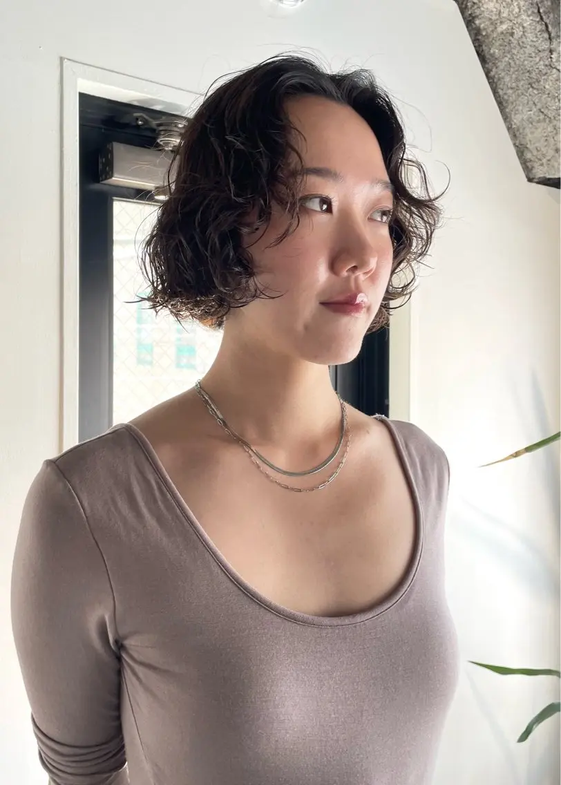 ミディアム カット パーマ ボブ/ブリーチ 学芸大学SaKuraのヘアスタイル