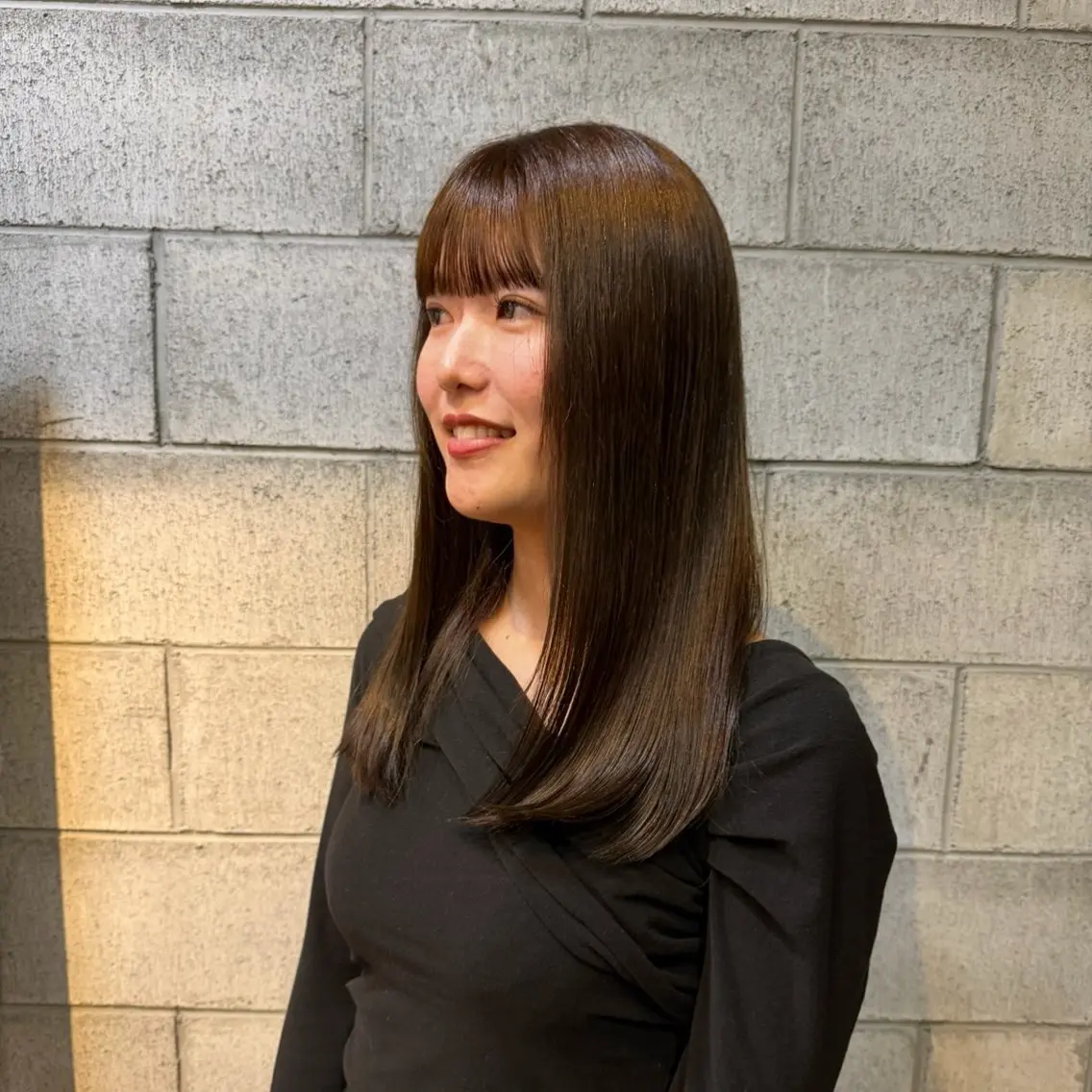 ロング ヘアカラー 宮澤 弥湖のヘアスタイル
