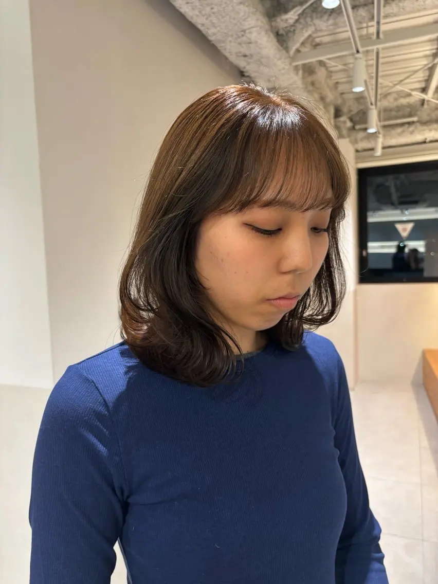 ミディアム カラー パーマ ヘアアレンジ カット ヘアカラー トリートメント ヘッドスパ ヘアセット 押切 響 のヘアスタイル