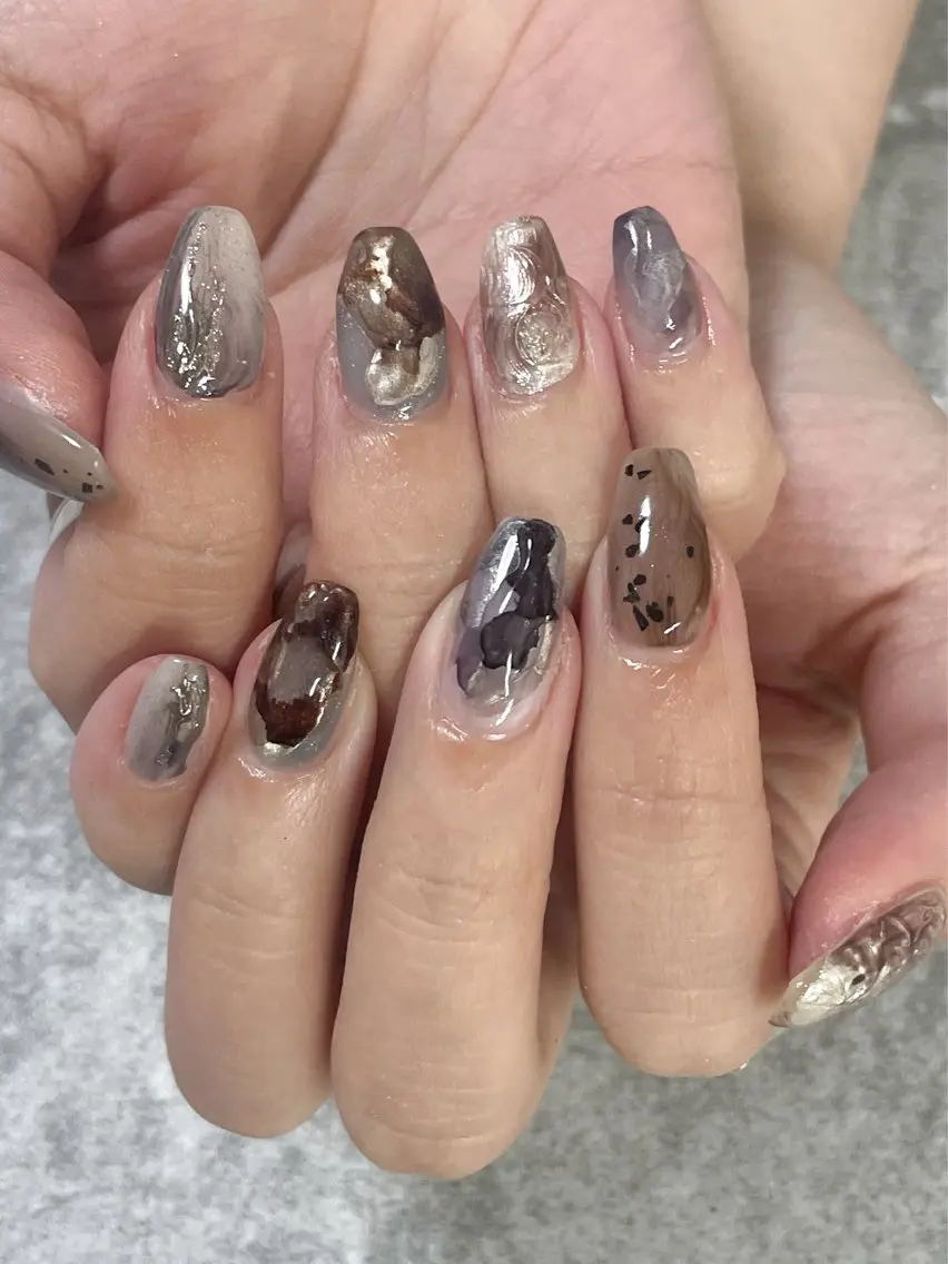 ネイル ハンドネイル FIORITURA aiのネイルデザイン