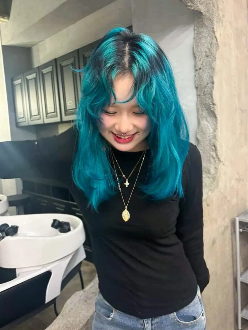 セミロング カラー ヘアカラー デザインカラー /rioのヘアスタイル